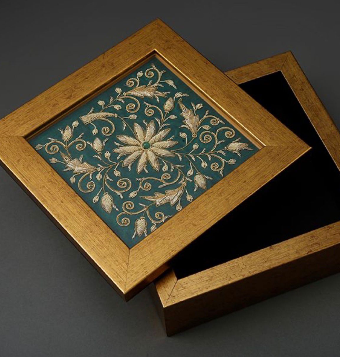 Zardozi Decor/Panels