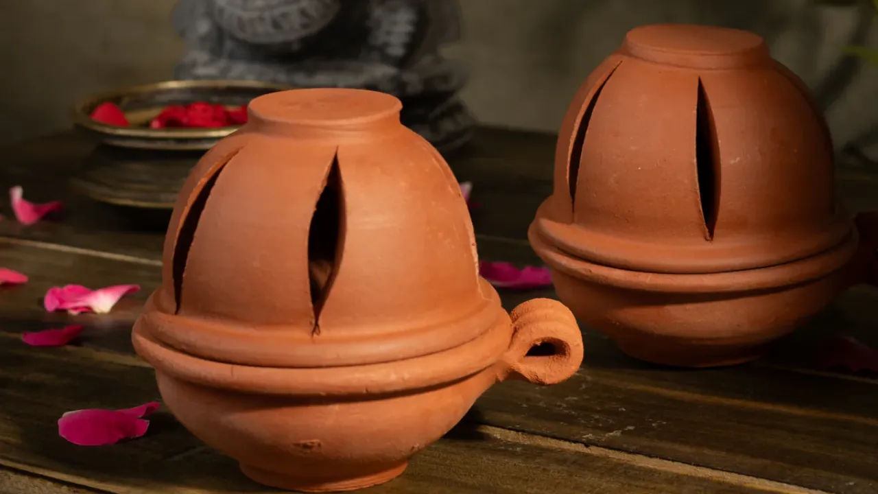 Clay Diyas